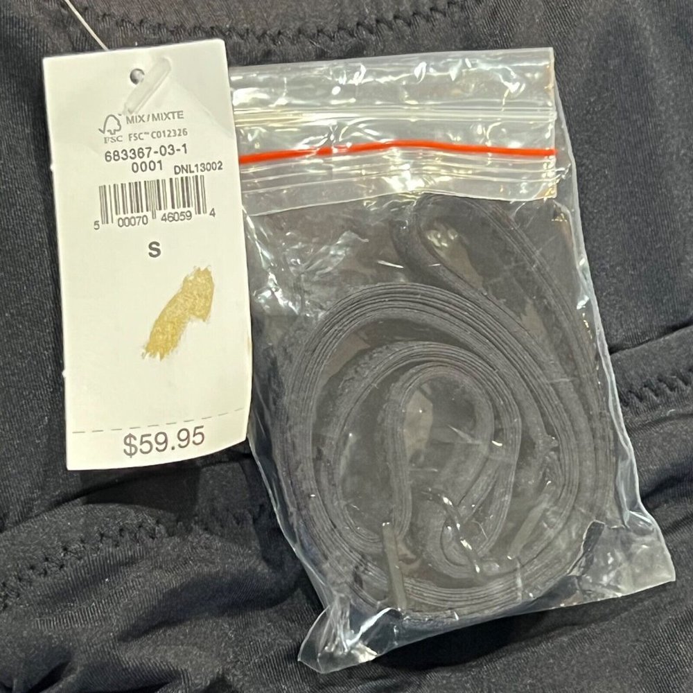NWT GAP Tankini Top SMALL Black Removable Straps - Picture 3 of 5